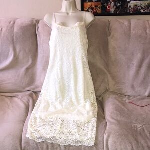 Off white crochet overlay stretchy XL dress 💕